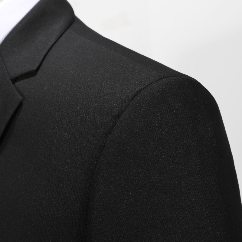 時(shí)尚商務(wù)西服