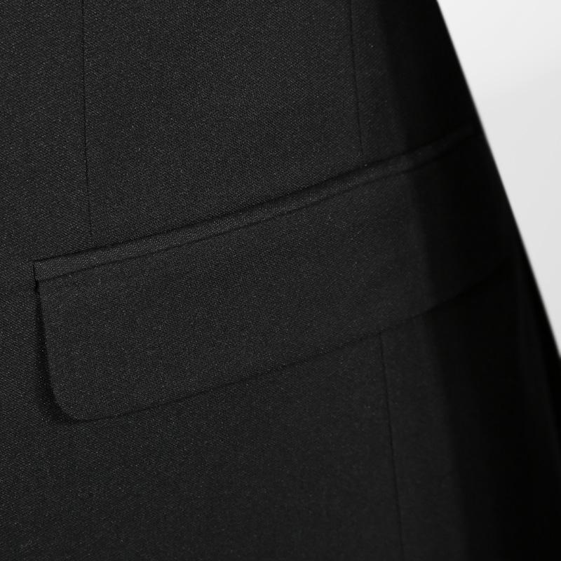 時(shí)尚商務(wù)西服