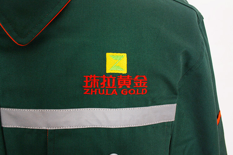 左前胸LOGO標(biāo)設(shè)計(jì)