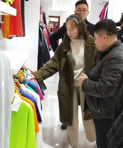 淘寶店家看T恤款式